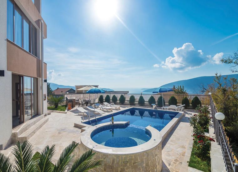 Ferienhaus in Herceg Novi, Montenegro