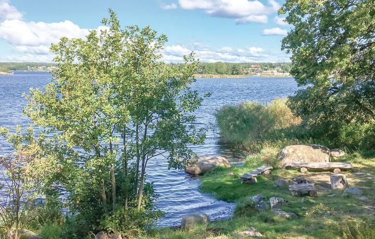På Karön bor du alltid nära havet