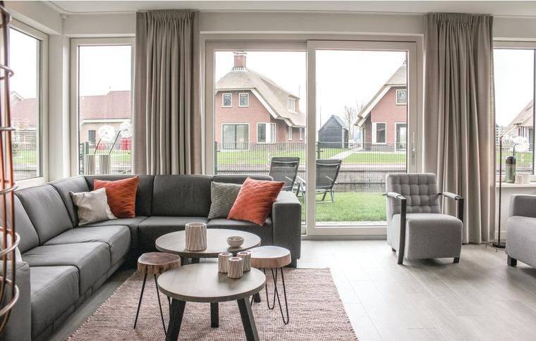 Villa op watervillapark Idskenhuizen