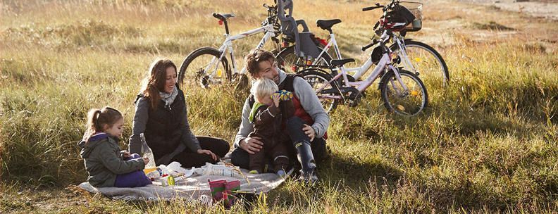 Herbsturlaub Dänemark Familie Dünenpicknick